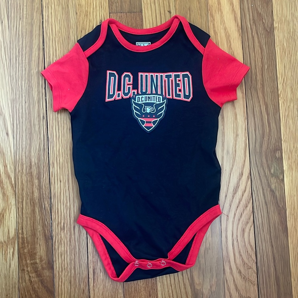 NWOT D.C. United Short Sleeve Onesie